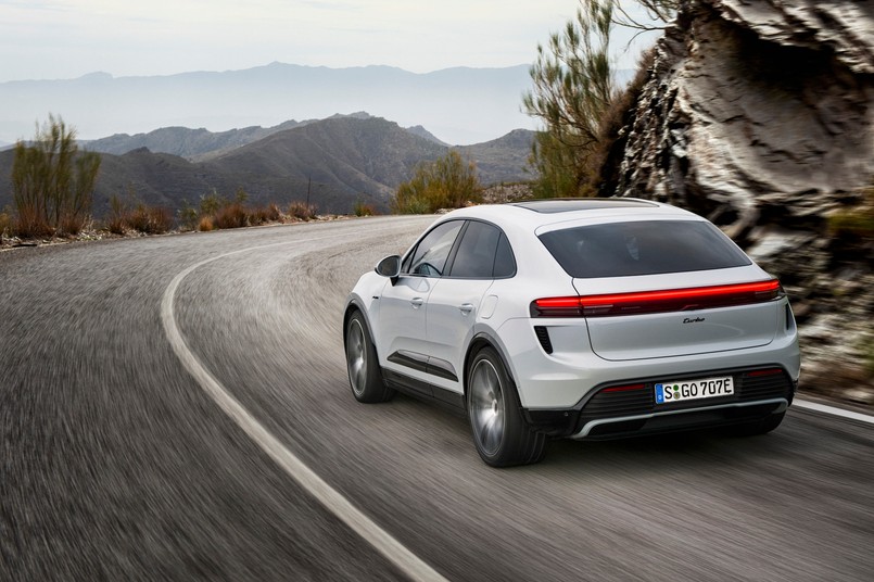 Porsche Macan 2024