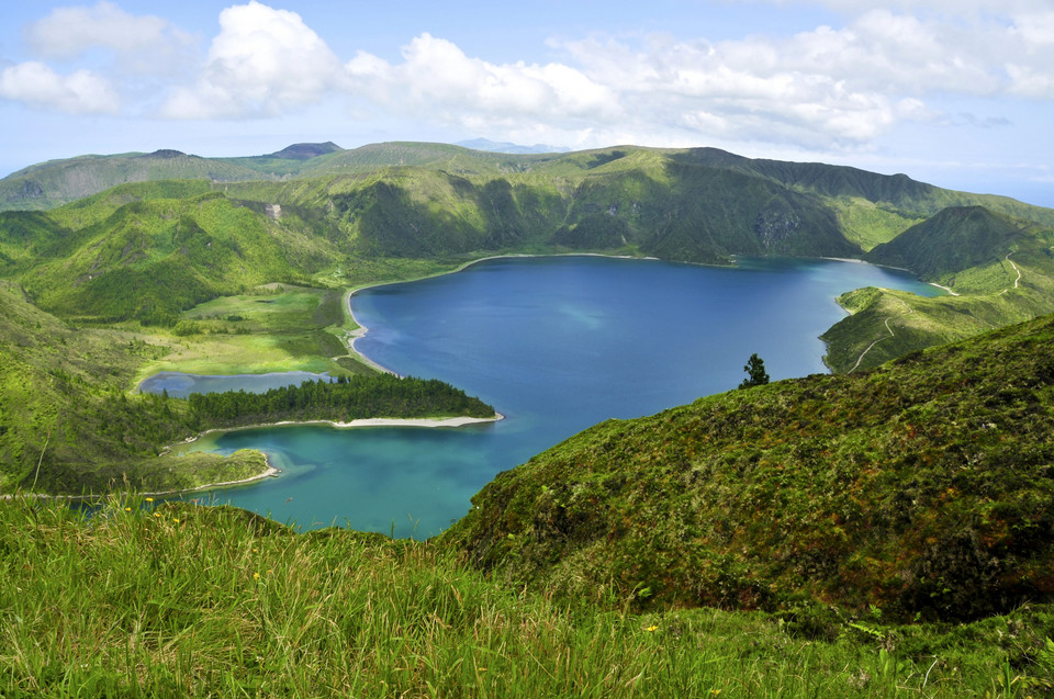 Azory - Lagoa do Fogo (Jezioro Ognia) na wyspie Sao Miguel