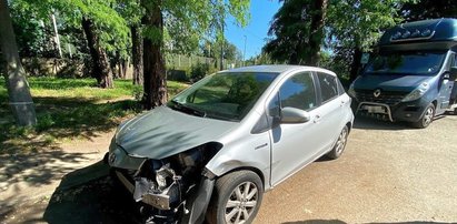 Demolka w Opolu. Seniorka pomyliła gaz z hamulcem i...