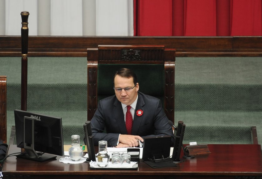 Sikorski: Uregulujemy kwestię zagranicznych wyjazdów posłów