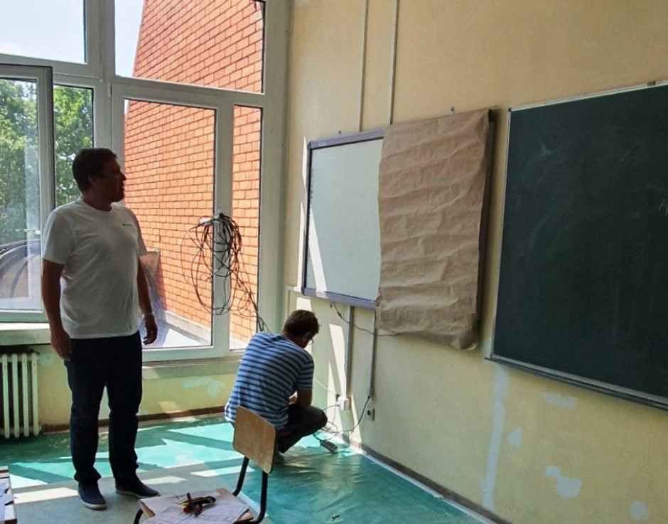 Sce klupe, stolice i ormari će biti zamenjeni novim