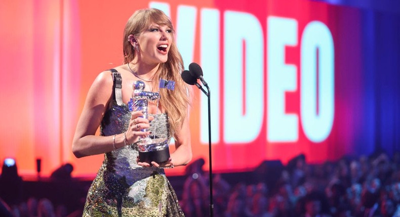 Swift ended her acceptance speech by encouraging viewers over 18 to register to vote.Christopher Polk/ Getty images