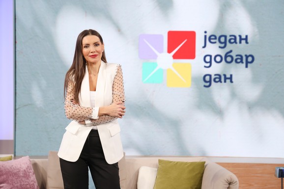 NAPUSTILA PORODIČNI DOM I OTIŠLA U PRIRODU Voditeljka "Slagalice" uživa daleko od gradske vreve: Objavila fotografije i otkrila šta je za nju PRAVI ŽIVOT (FOTO)