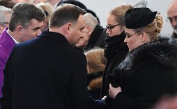 Pogrzeb Adamowicza nie pojednał. Polsko-polska wojna trwa