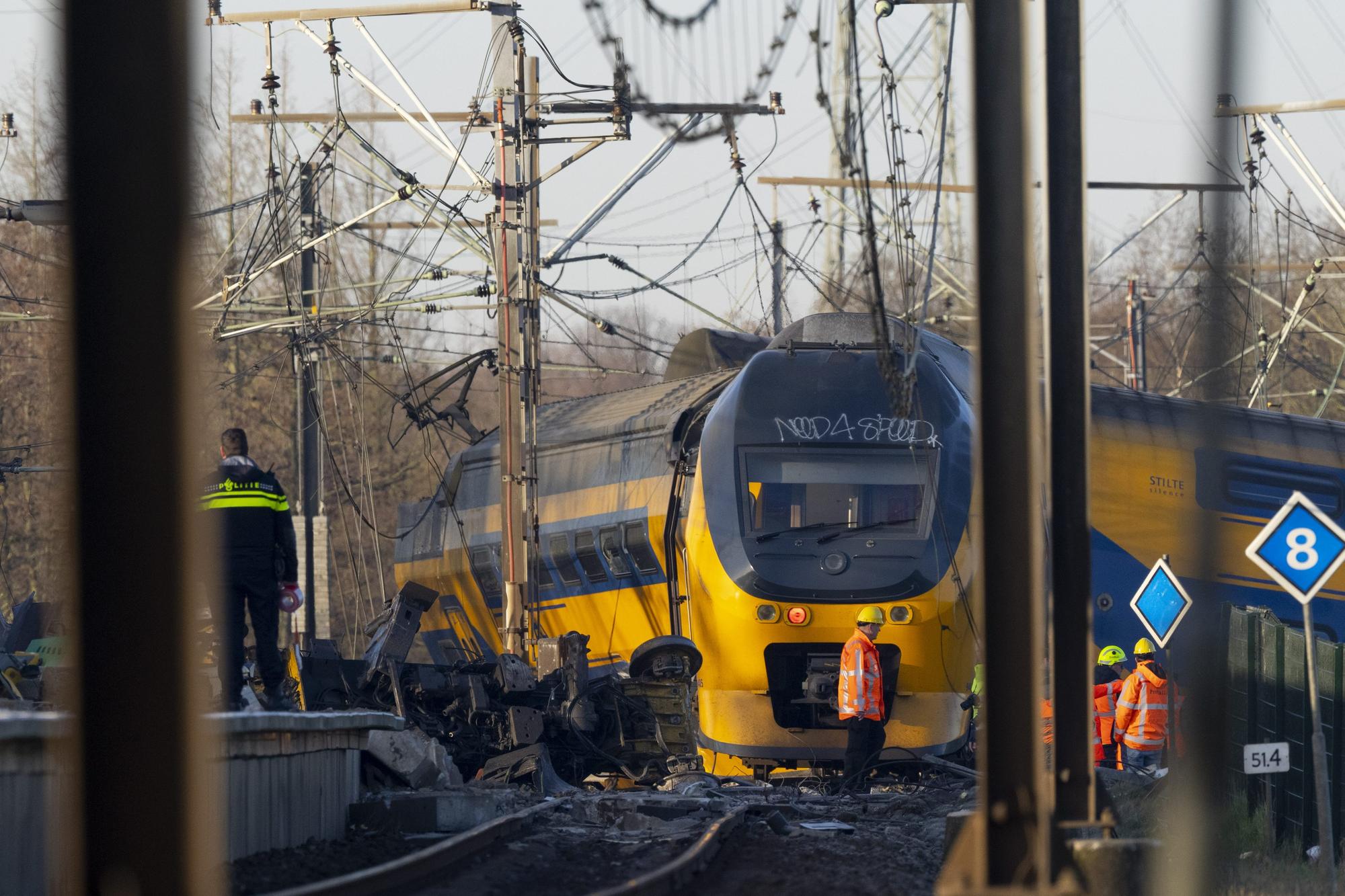 Vlaková nehoda na juhozápade Holandska si vyžiadala najmenej jednu obeť.