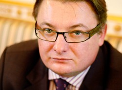 "Władze PiS chciały, bym kablował"