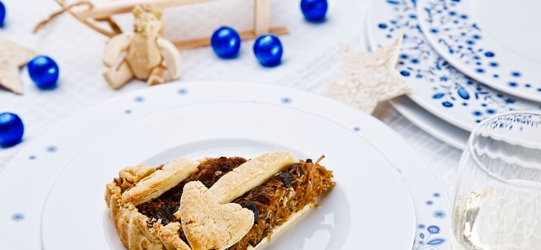 PRZEPIS na świąteczny quiche z kapustą kiszoną i grzybami