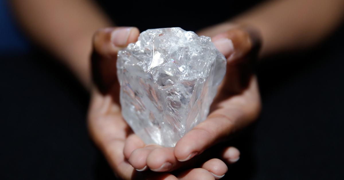 Botswana president insists on bigger share of diamonds from De