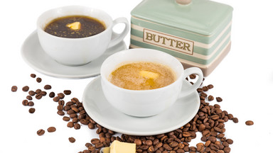 Kawa z masłem, czyli bulletproof coffee – czy warto ją pić?