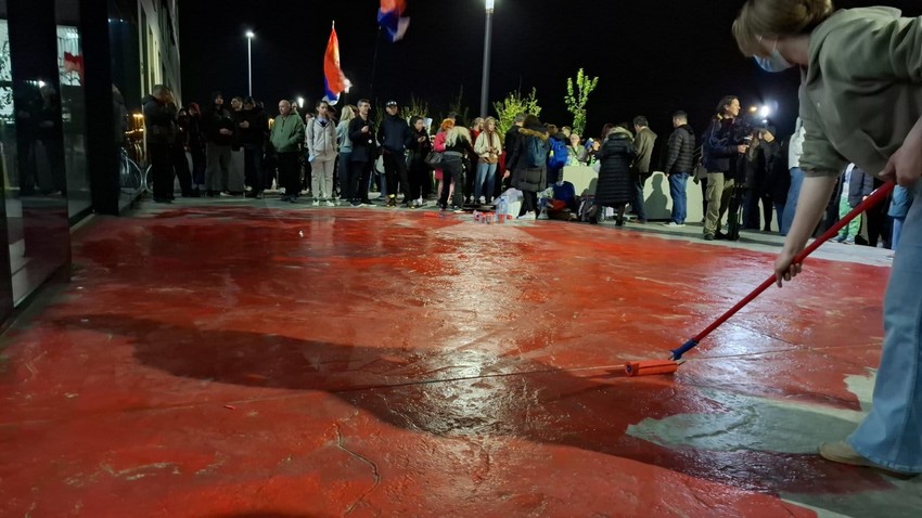 Novi Sad protest ispred RTV