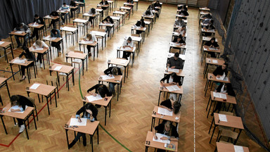 "Wprost" ujawnia wyniki próbnych egzaminów: co drugi maturzysta obleje egzamin