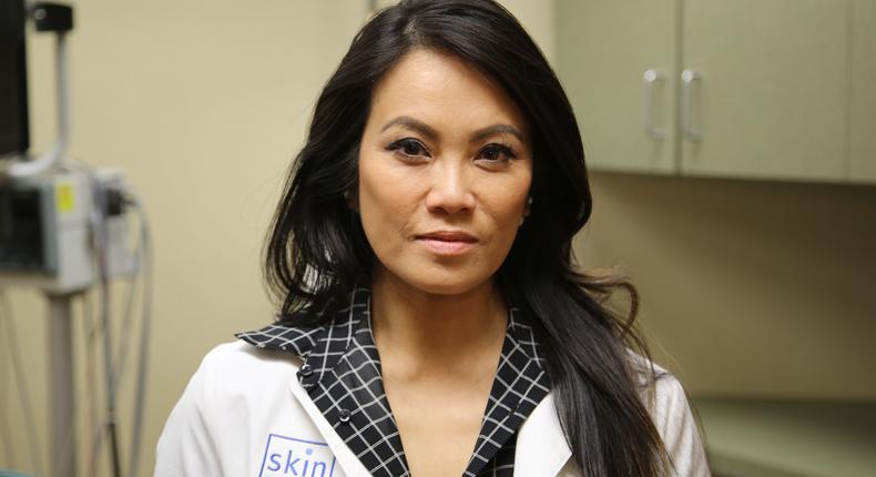 Dr. Pimple Popper Treats Woman With Massive Lipoma