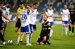 Grad goli w Mielcu. Piłkarze Zagłębia złapali zadyszkę [WIDEO]