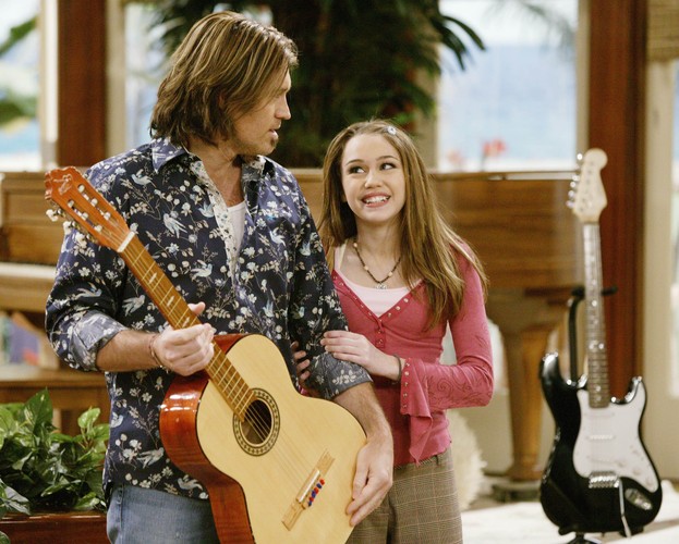 Miley Cyrus z ojcem w serialu 'Hannah Montana'