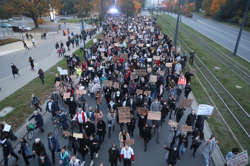 W całej Polsce trwają protesty kobiet