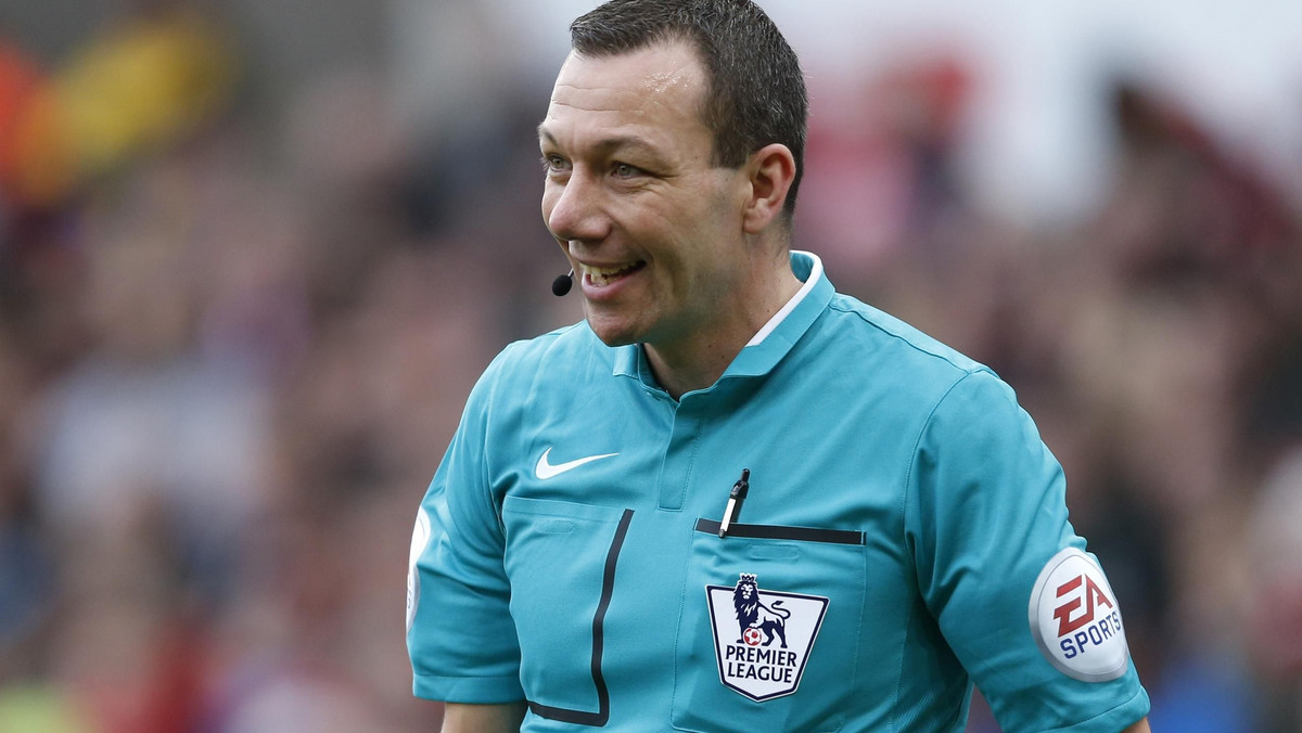 Zdeklarowany fan lidera Premier League Leicester City, a do tego arbiter Kevin Friend nie będzie sędziować spotkania Tottenhamu Hotspur ze Stoke City na wyjeździe w najbliższej kolejce. Londyński klub traci do Lisów siedem punktów w wyścigu po mistrzostwo Anglii i zajmuje drugie miejsce w tabeli.