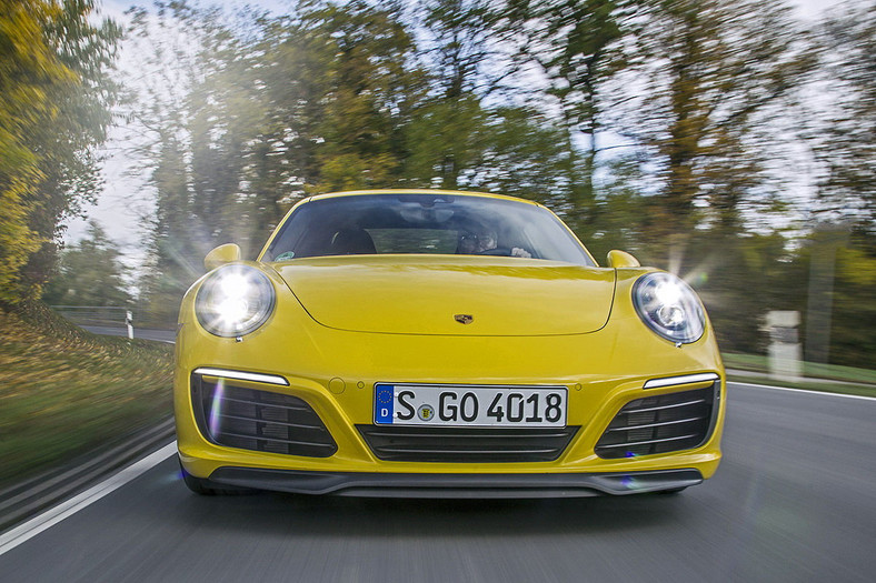 Porsche 911 - Grzeczniejsze znaczy lepsze?