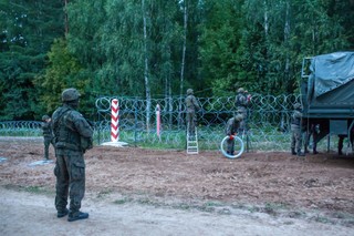 Po stanie wyjątkowym plac budowy. Specustawa umożliwi budowę muru na granicy z Białorusią