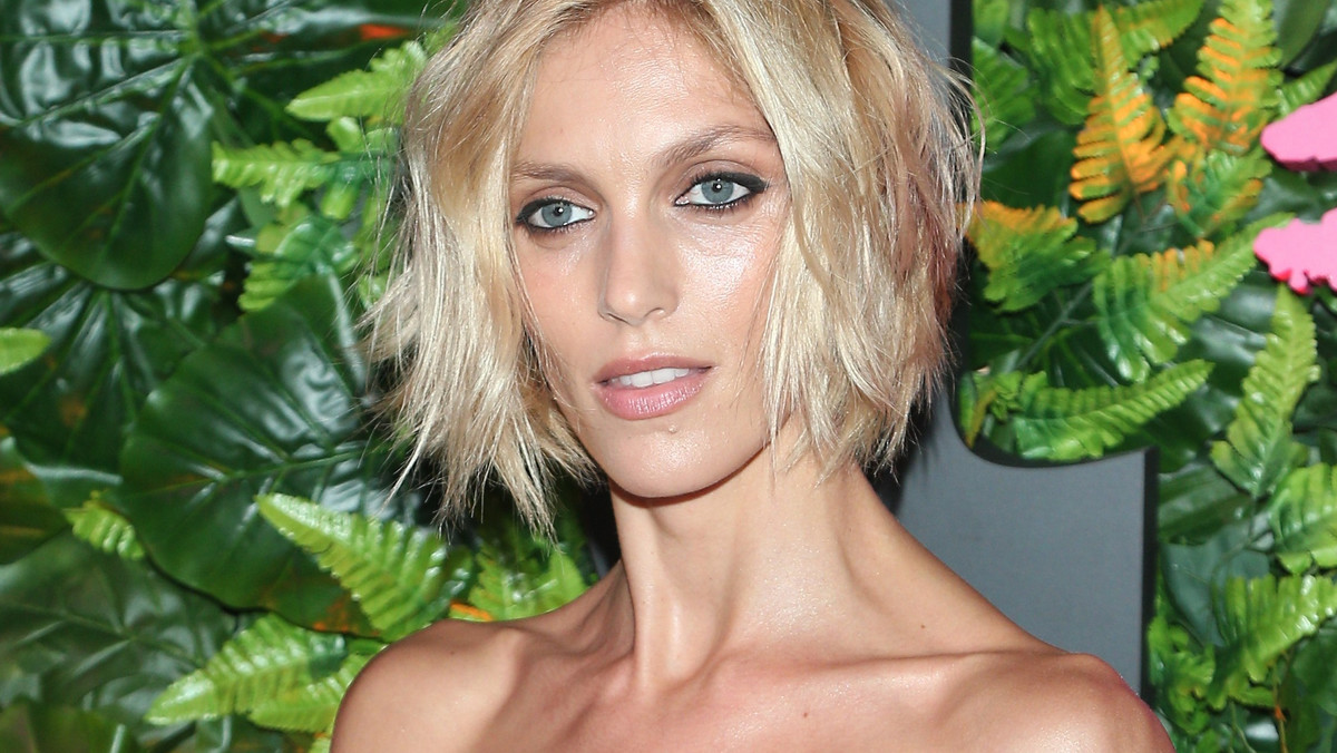 Anja Rubik topless. Pokazała zdjęcie z wakacji (INSTAGRAM)