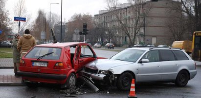 Napisz poprawnie oświadczenie