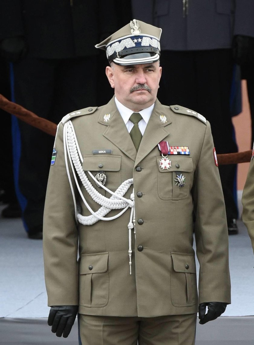 gen. Jarosław Mike