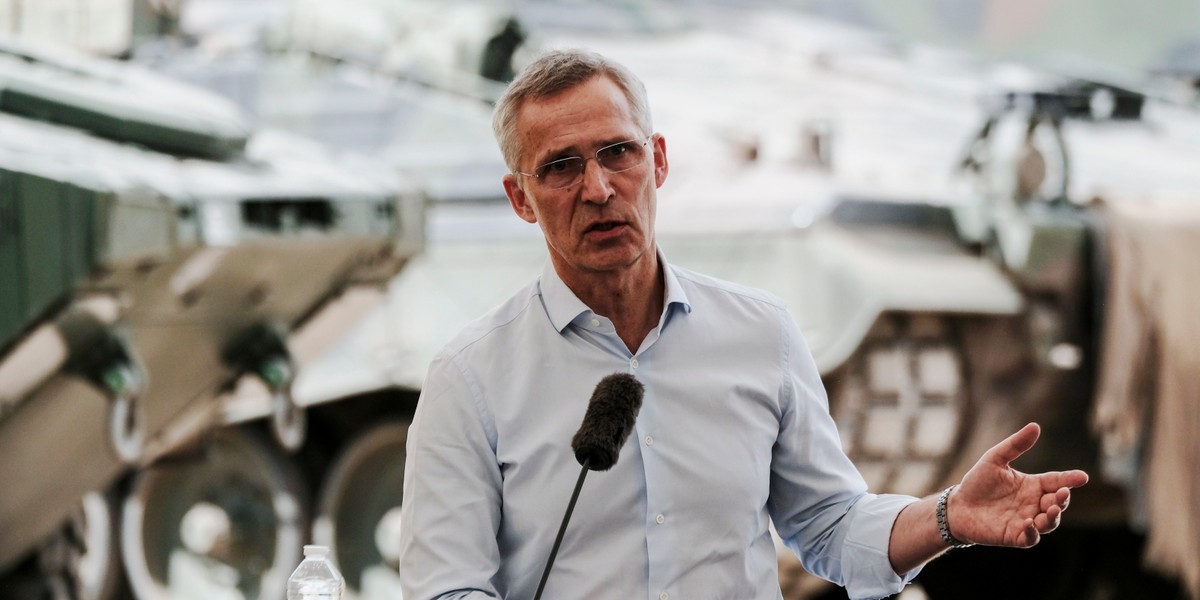 Sekretarz generalny NATO Jens Stoltenberg przebywa na Litwie w dniach 26-27 czerwca w ramach przygotowań do szczytu NATO, który odbędzie się w Wilnie w przyszłym miesiącu.