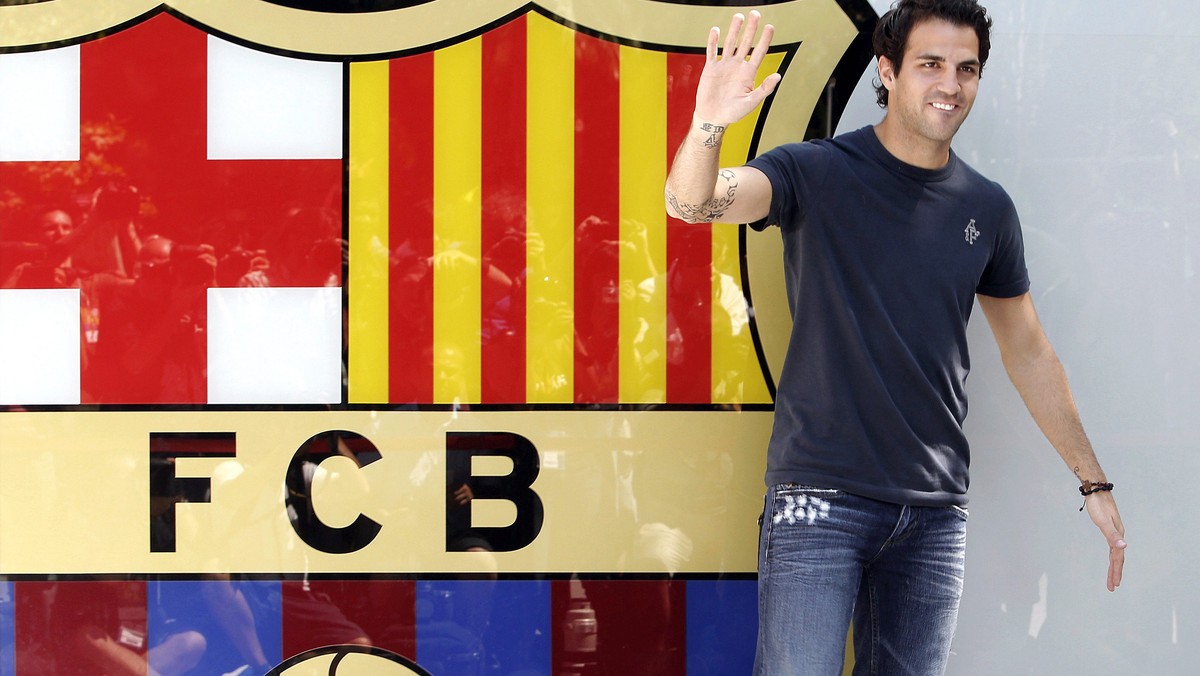 Cesc Fabregas w poniedziałek podpisał pięcioletni kontrakt z Barceloną i znów został zawodnikiem Blaugrany. - Miesiące oczekiwań były dla mnie bolesne - powiedział pomocnik.