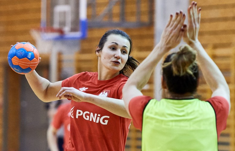Zawodniczki reprezentacji Polski w piłce ręcznej Joanna Kozłowska