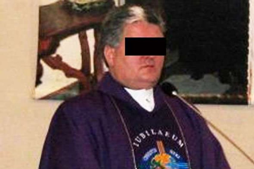 Ksiądz skazany za molestowanie rządzi parafią!