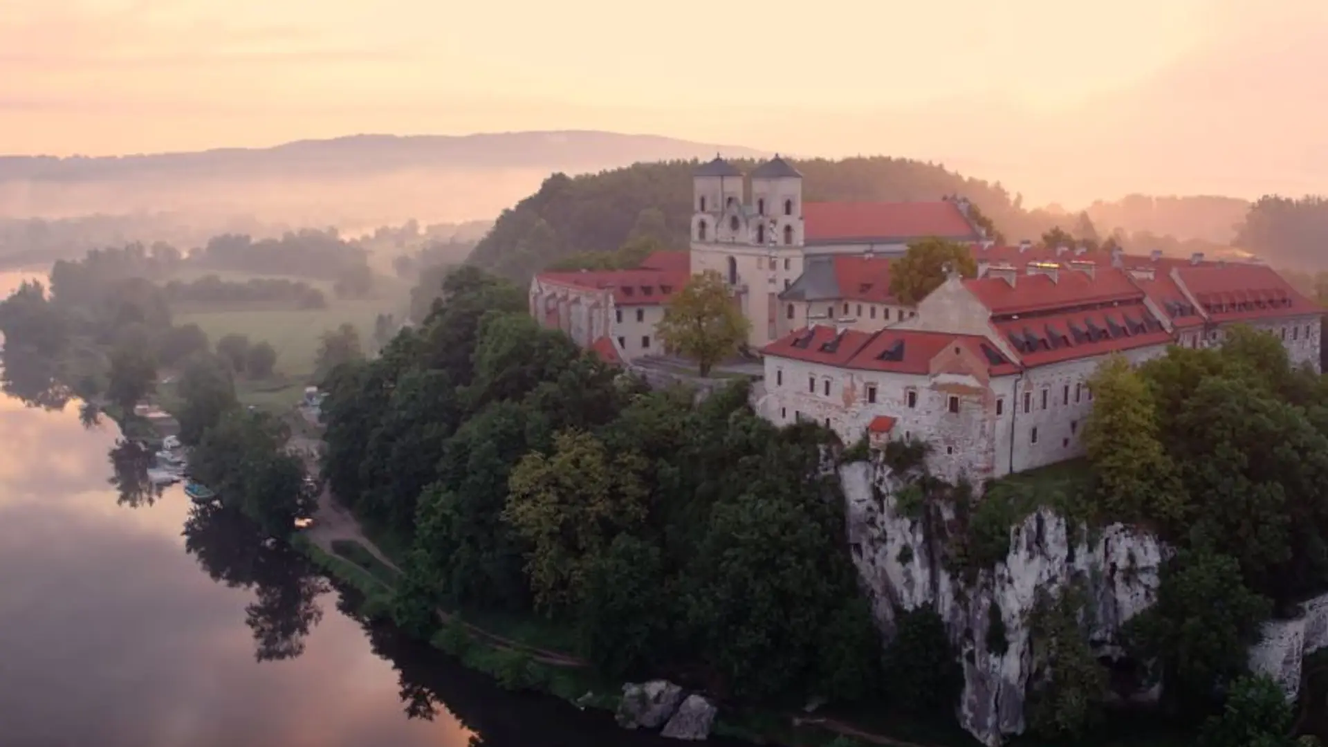 Nowy filmik promujący Polskę krąży po sieci. Poznajecie te miejscówki?