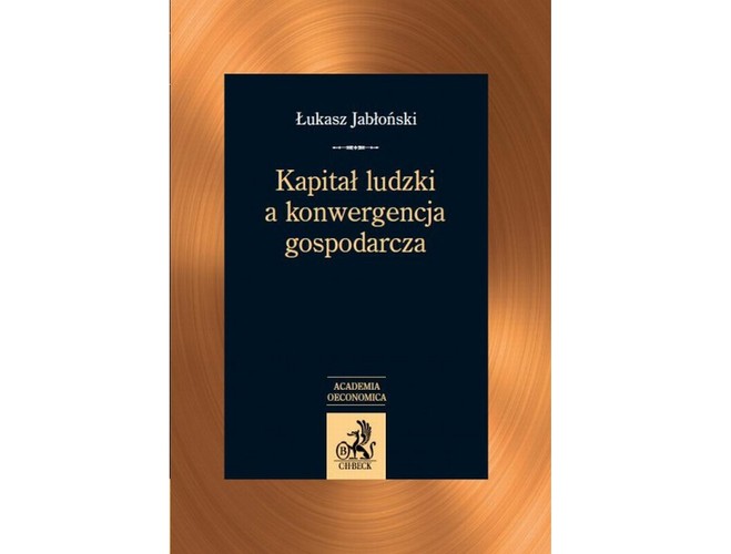 Łukasz Jabłoński 'Kapitał ludzki a konwergencja gospodarcza' (Wydawnictwo C.H. Beck, Warszawa 2012).
To książka stricte ekonomiczna. Napisana po bożemu przez doktora ekonomii z Uniwersytetu Ekonomicznego w Krakowie, opatrzona przypisami i nieodzownymi wzorami. Pewnie można byłoby zrobić trochę więcej, by przełożyć ją na język czytelny dla szerszego grona odbiorców. Zajrzeć do niej jednak warto. I to z kilku powodów. Po pierwsze dlatego, że pokazuje, jak ważne w zmniejszaniu zapóźnień gospodarczych (czyli tytułowej konwergencji) są inwestycje w kapitał ludzki. Warto jednak pozostać na ziemi, bo drugi wniosek płynący z badań Jabłońskiego jest trzeźwiący. Na samym kapitale ludzkim nikt jeszcze drugiej Japonii nie zbudował. W procesie konwergencji liczą się również takie czynniki, jak kapitał rzeczowy, jakość instytucji czy roztropna polityka gospodarcza.