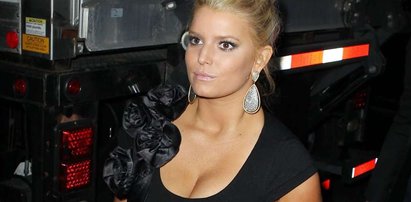 Jessica Simpson zmniejszy biust?