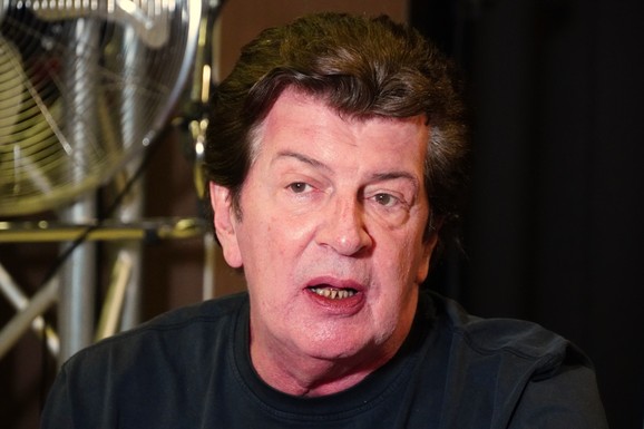 VANVREMENSKI HIT BAJAGA NIJE IZVEO SA BENDOM Čuvenu pesmu iz filma odsvirao je sa ovom legendarnom grupom, ovo mnogi nisu znali