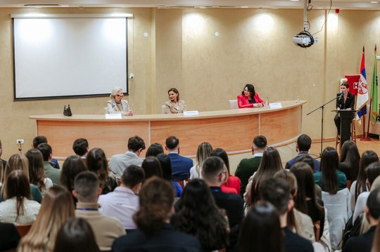 Konferencija "Od studenta do medicinskog stručnjaka" na Paliću