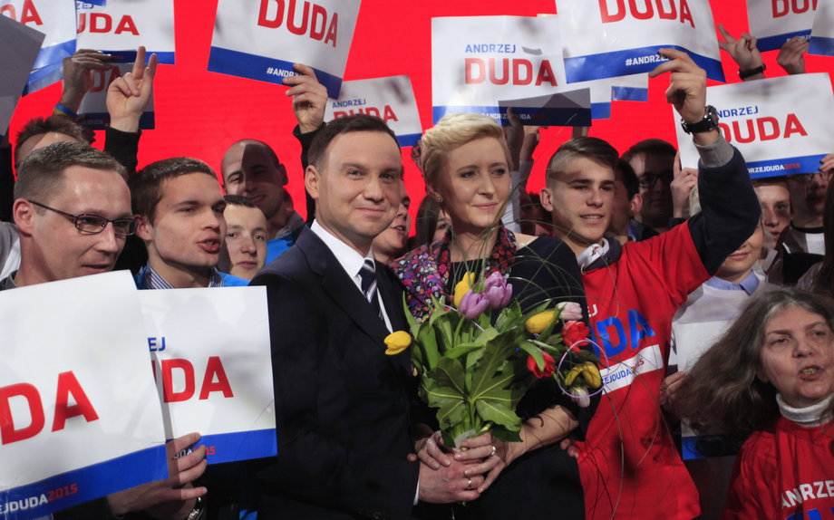 Konwencja wyborcza Andrzeja Dudy w 2015 r. Na zdjęciu z żoną Agatą Kornhauser-Dudą.