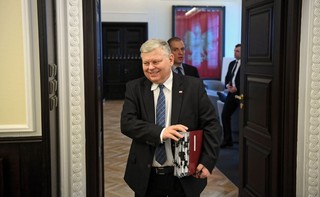 Suski: Kwestia jawności płac w NBP to 'wymuszone działanie pewną sytuacją'