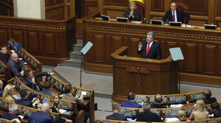Kinevezte az ukrán parlament az új miniszterelnököt. / Fotó: MTI EPA/Sztepan Franko