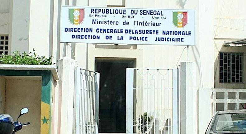 La Division des Investigations Criminelles (DIC) est rattachée à la Direction de la Police Judiciaire (DPJ) du Sénégal.