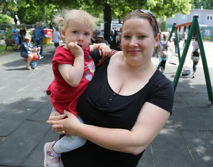 Izabela Piaskiewicz (33 l.) z córką Adrianną (2 l.)