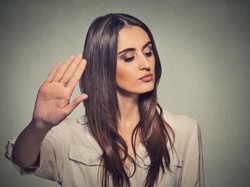 Dość przejmowania negatywnych emocji innych ludzi! Oto, co może w tym pomóc