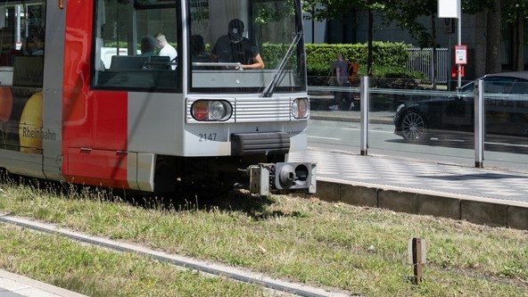Zrážka električiek v Düsseldorfe si vyžiadala mnoho zranených. (ilustračné foto)