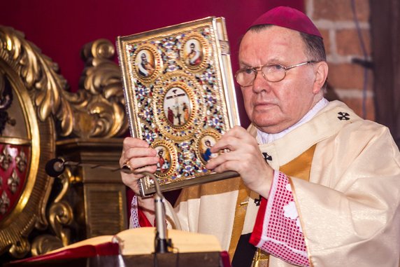 Abp Marian Gołębiewski