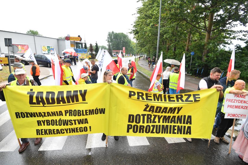 Rybacy protestują. Droga na Hel całkowicie zablokowana