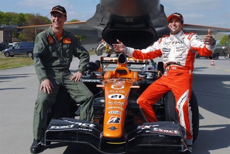 Christian Albers (NLD) Etihad Aldar Spyker Formula One Team and Captain Ralph Aarts Royal Netherlands Air Force. Spyker F8-VII vs F-16 Jet Fighter, Royal Netherlands Air Force Volkel, The Netherlands, Friday 20 April 2007.