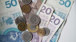 Jakie są skutki podatkowe założenia spółki jawnej przez przedsiębiorcę opodatkowanego kartą podatkową