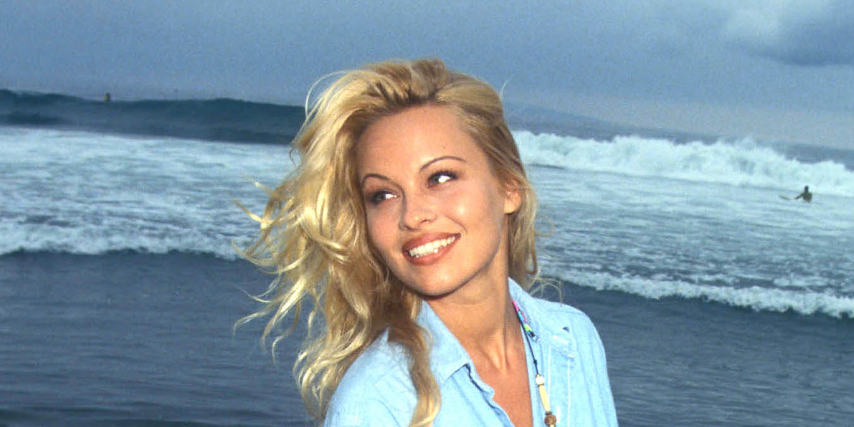 Od czasu debiutu CJ w "Słonecznym patrolu" minęło 31 lat. Jak zmieniła się Pamela Anderson?