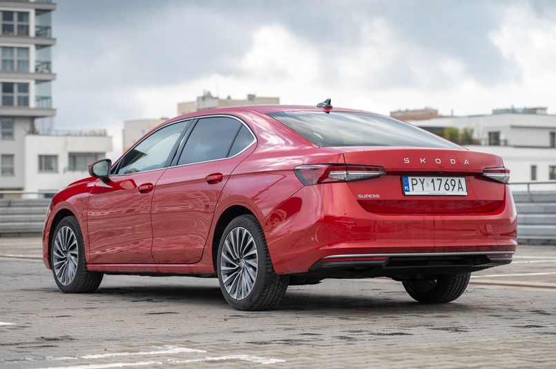 Skoda Superb Liftback 2.0 TDI