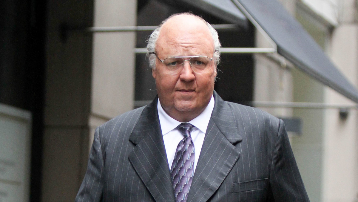 Russell Crowe jako Roger Ailes na planie serialu "The Loudest Voice in the Room"