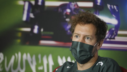 Sebastian Vettel szerint a klímaválság megkérdőjelezi, vajon helyes-e F1-es versenyeket rendezni