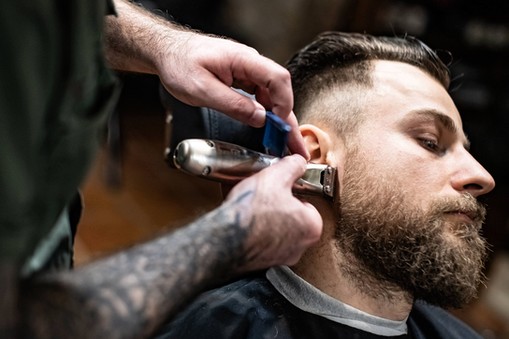 barber fryzjer golenie brody